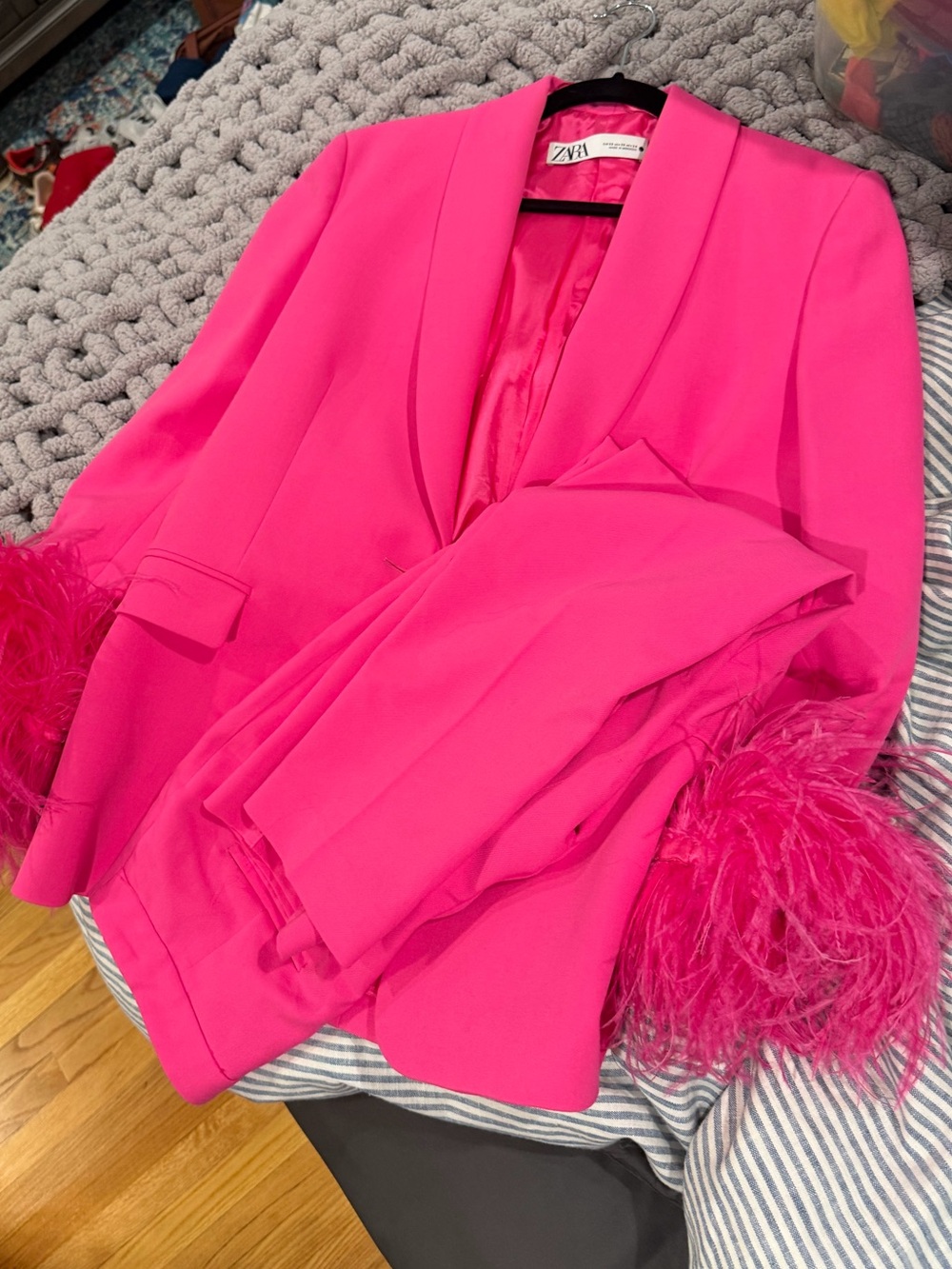 Zara hot Pink Feather suit set